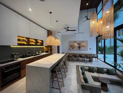 Foto Real Lobby, Dining & Kitchen
