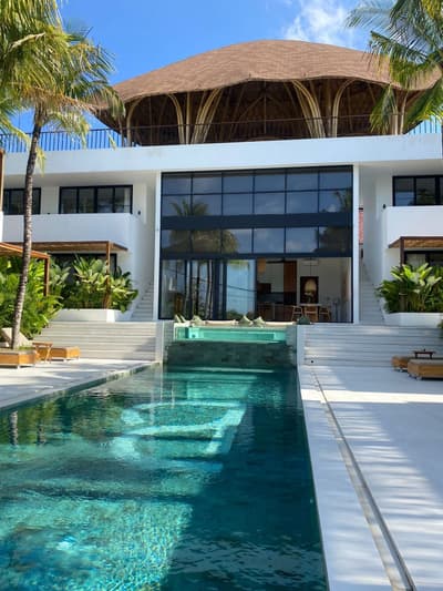Foto Real Eksterior & Pool