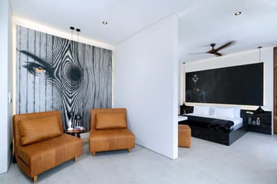 Foto Real Bedroom & Bathroom