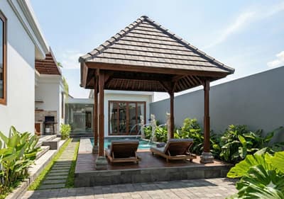 Exterior, Entrance & Pool