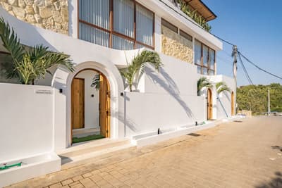 Eksterior, Pool & Terrace